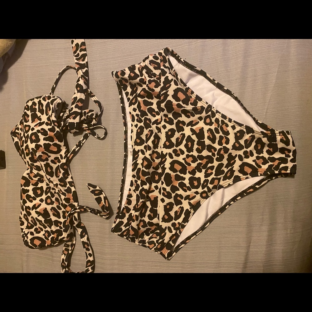 SHEIN Cheetah Print Two Piece Swimsuit Set *Never Worn*